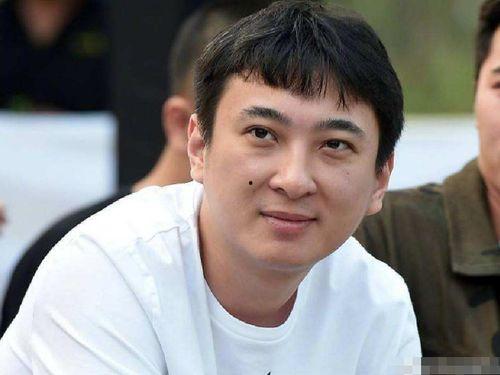 娱乐圈吃瓜四人组,揭秘明星幕后故事